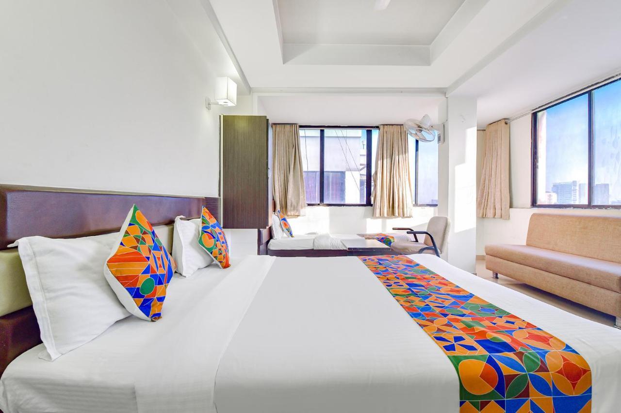 Fabhotel Skyland Ahmedabad Exterior foto
