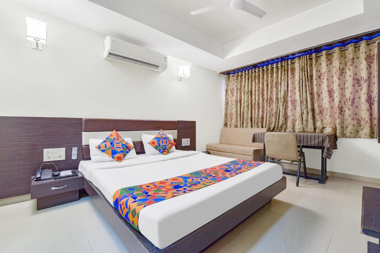 Fabhotel Skyland Ahmedabad Exterior foto